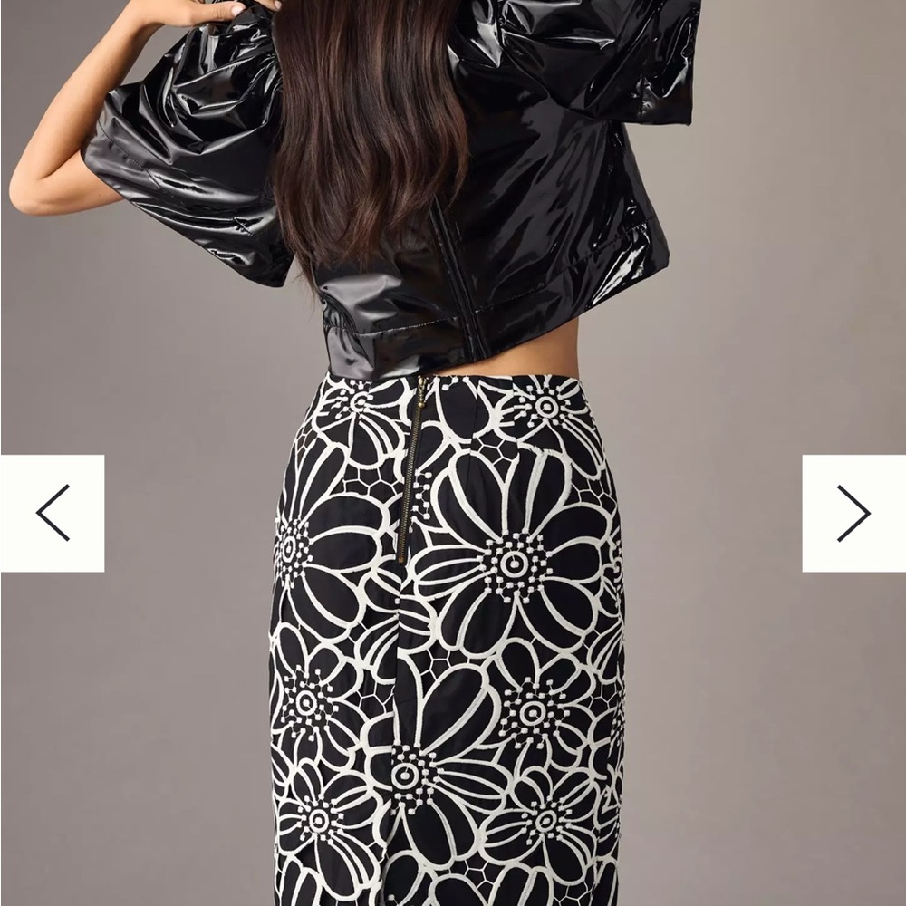 Anthropologie Black and White Floral Pencil Skirt - Picture 5 of 10